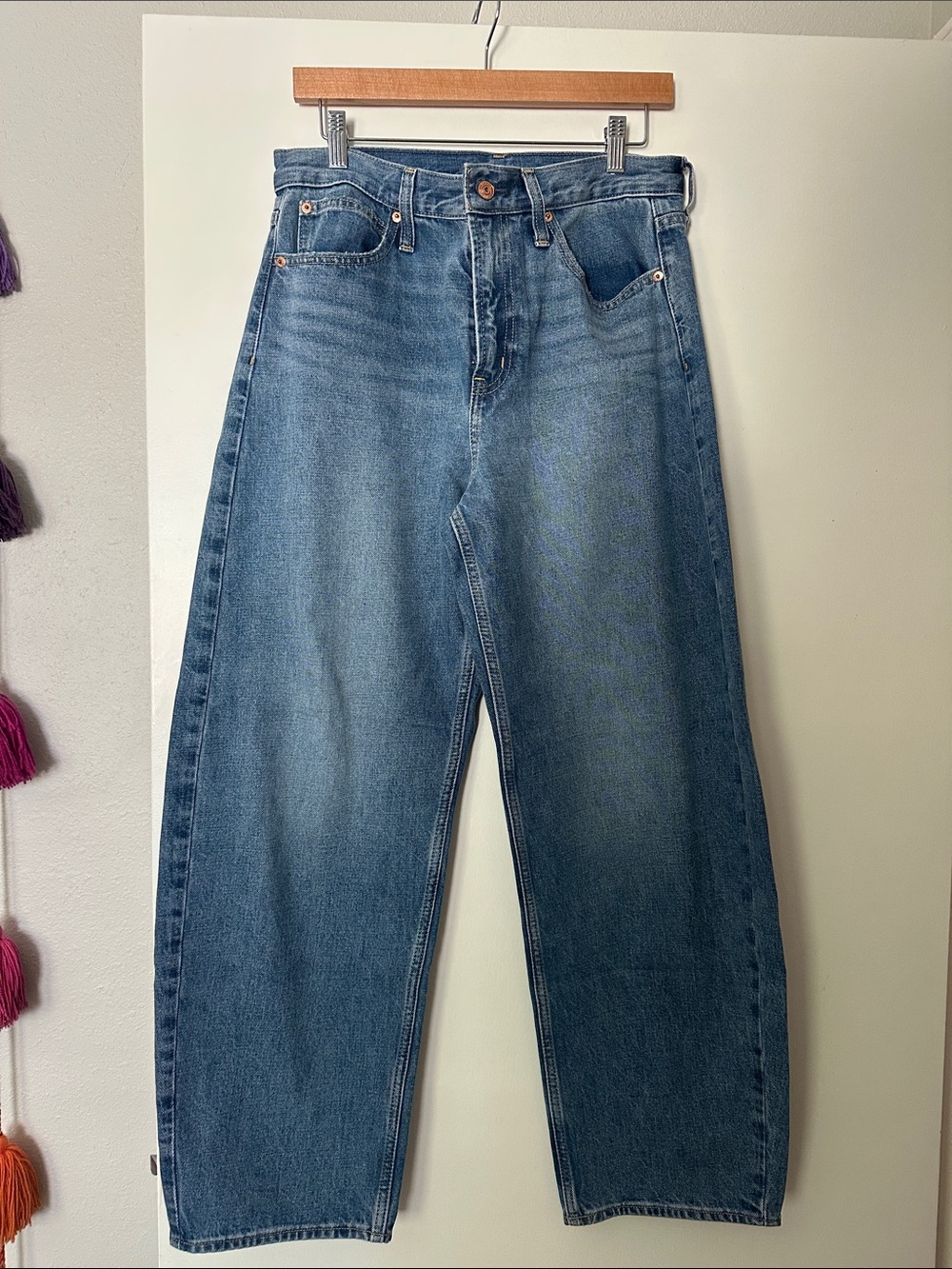 NWOT Gap High-Waist Barrel Leg Jeans 8R/29